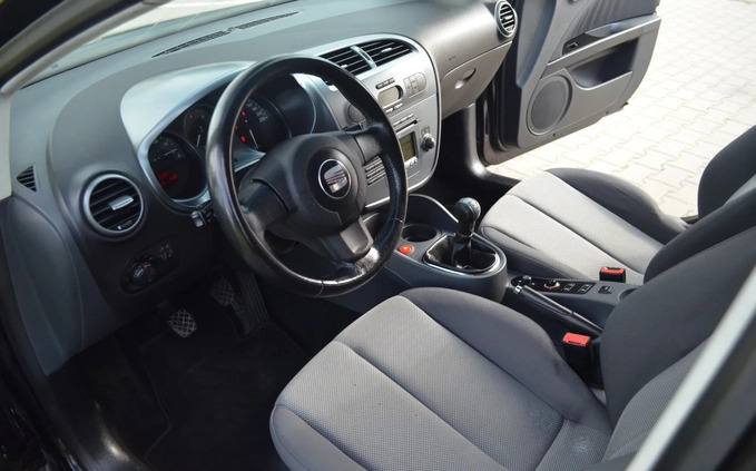 Seat Leon cena 16900 przebieg: 220000, rok produkcji 2007 z Ustroń małe 254